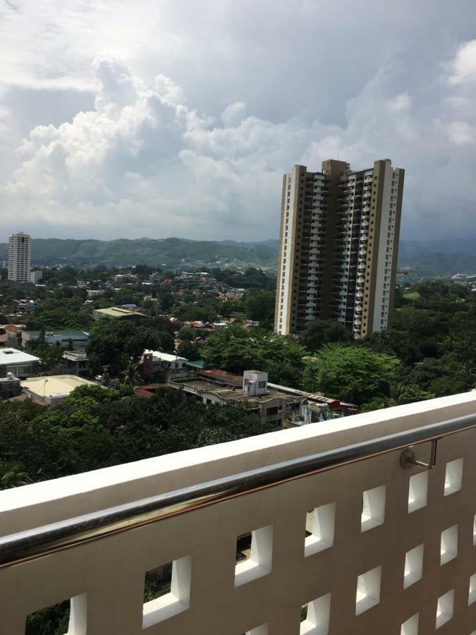 Trillium Residences Condominium セブ市 エクステリア 写真